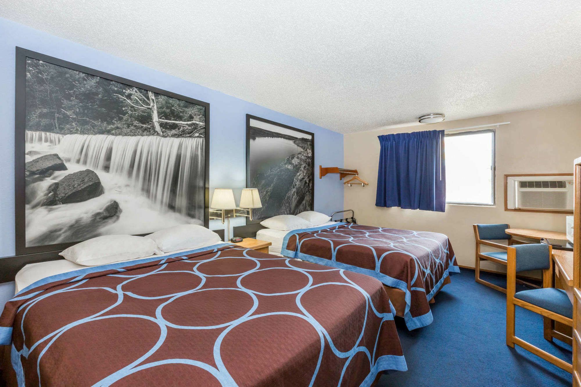 Super 8 By Wyndham Manhattan Ks Dış mekan fotoğraf
